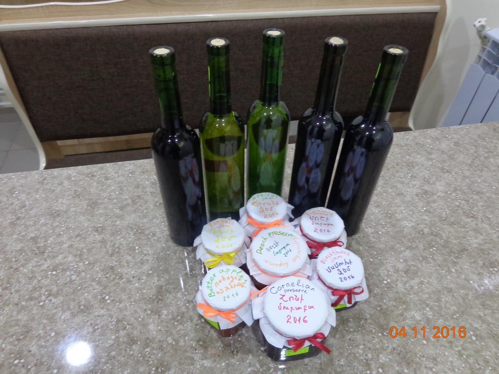Guest House Hasmik Yeghegnadzor Bagian luar foto