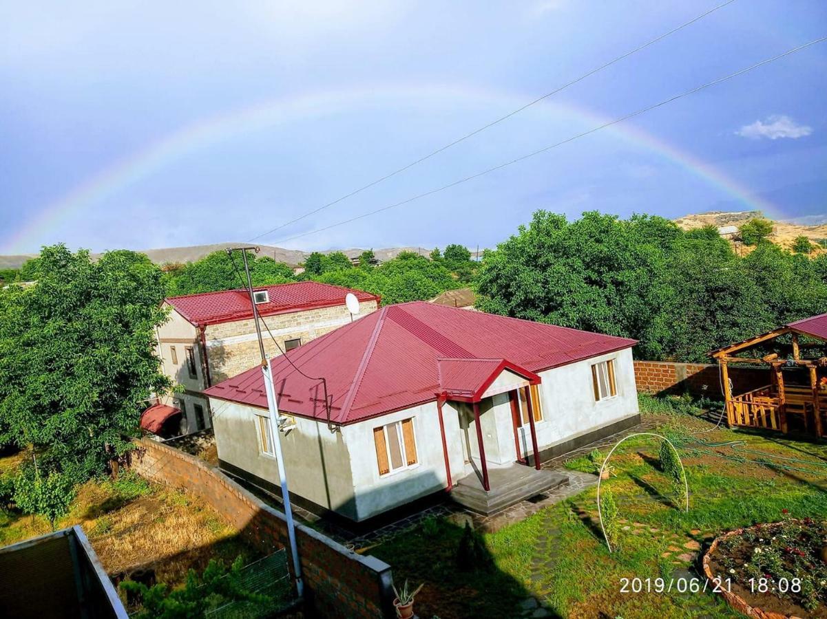 Guest House Hasmik Yeghegnadzor Bagian luar foto